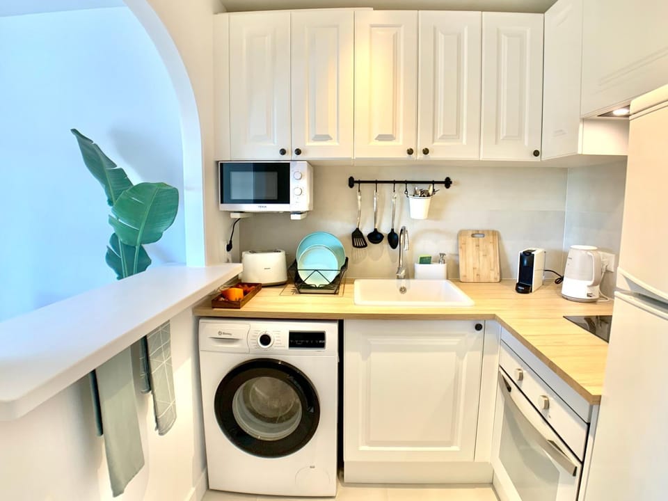 Kitchen or kitchenette, minibar, pet friendly, stove, toaster, washing machine