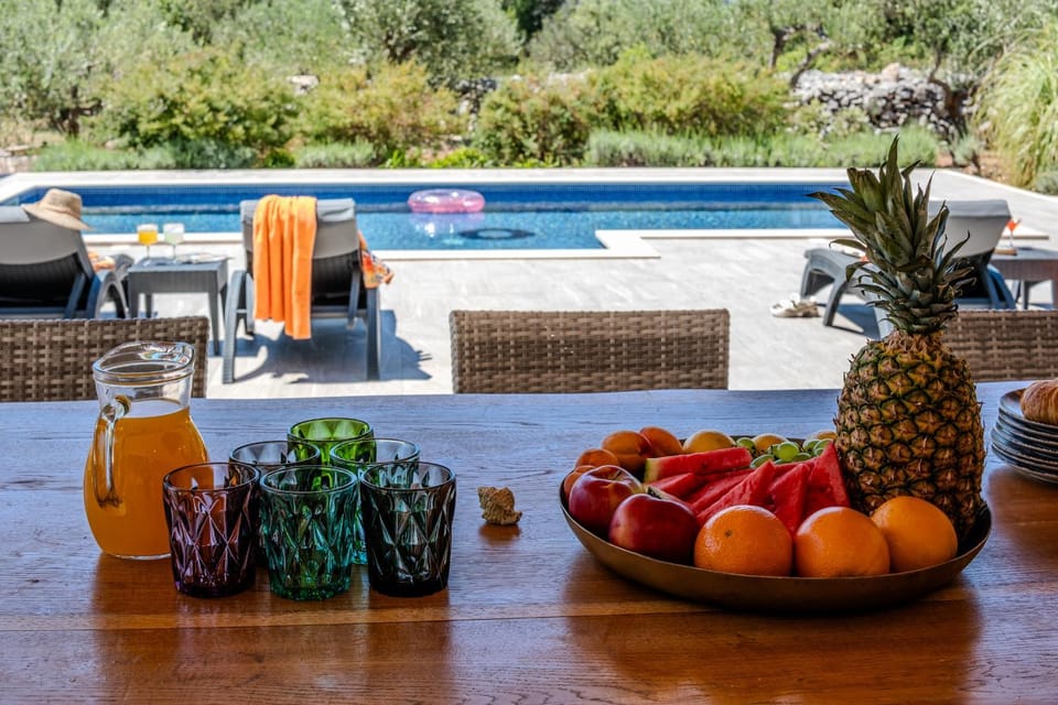 Balcony/Terrace, Dining area, Garden view, Swimming pool, Dinner