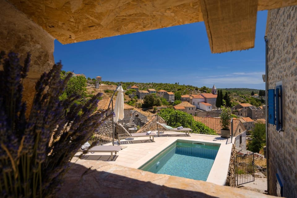Pool view, Swimming pool