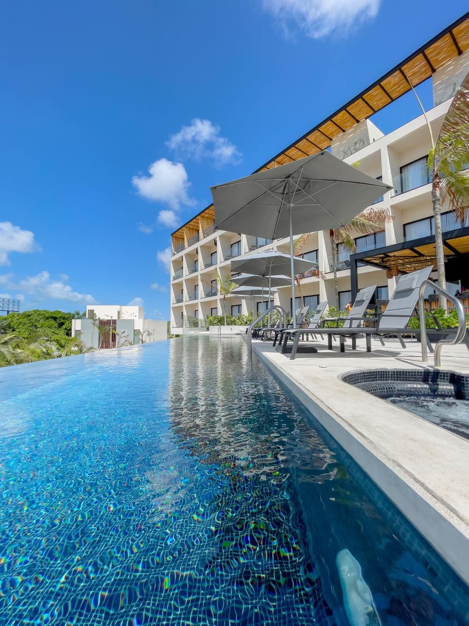 Swimming pool