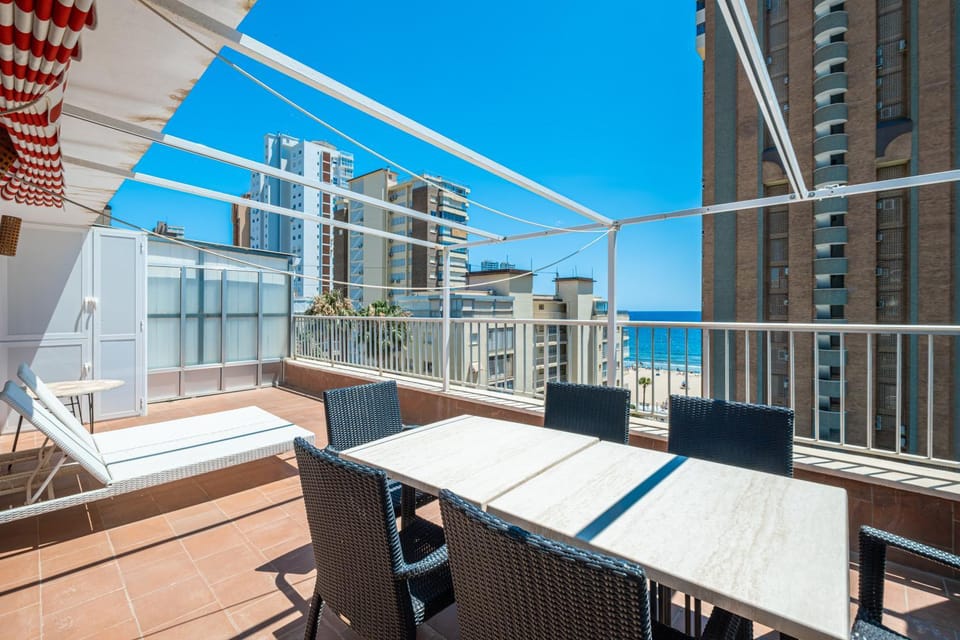 Day, View (from property/room), Balcony/Terrace, Living room, Dining area, City view, Sea view, sunbed