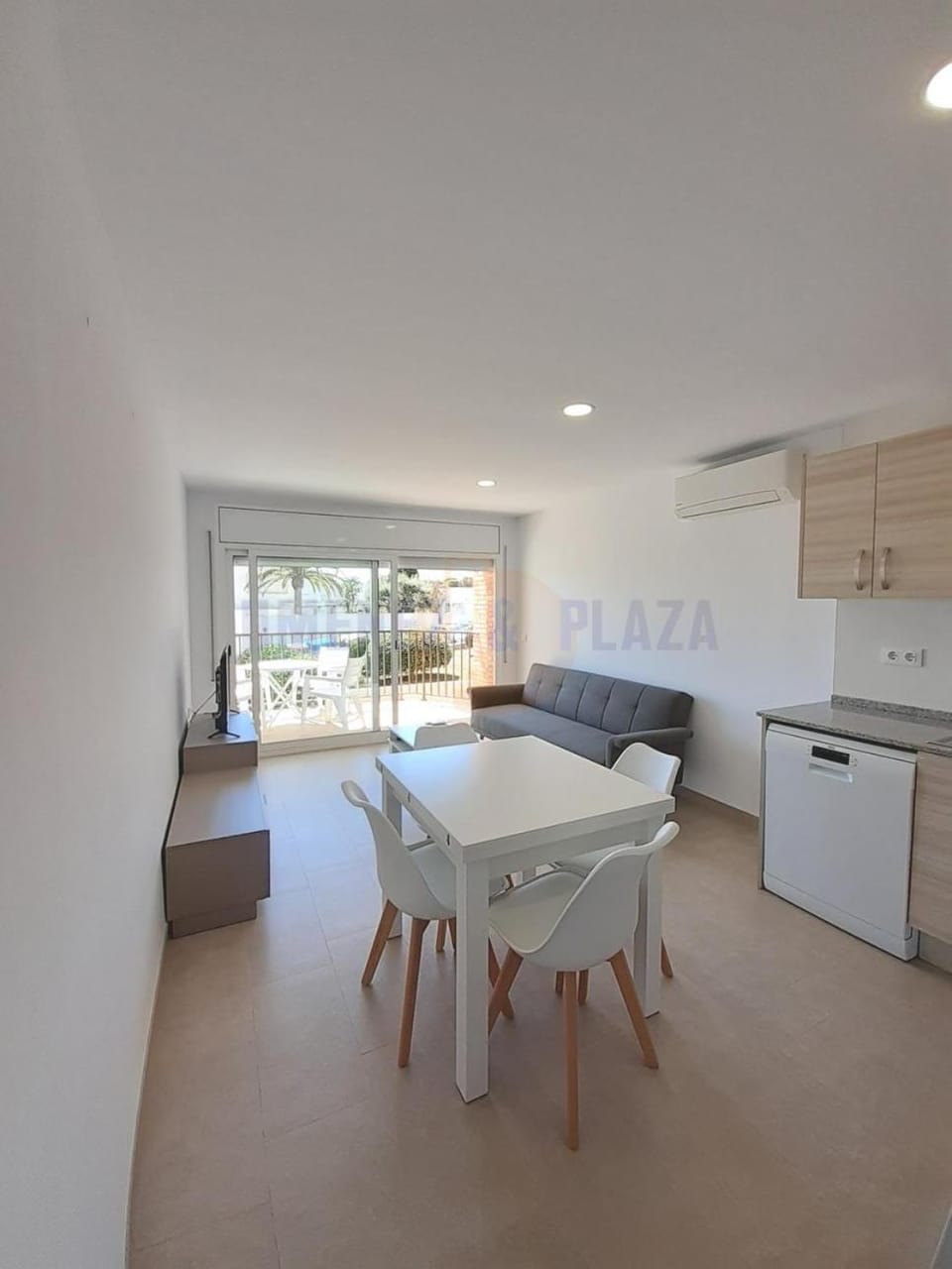 Living room, Dining area