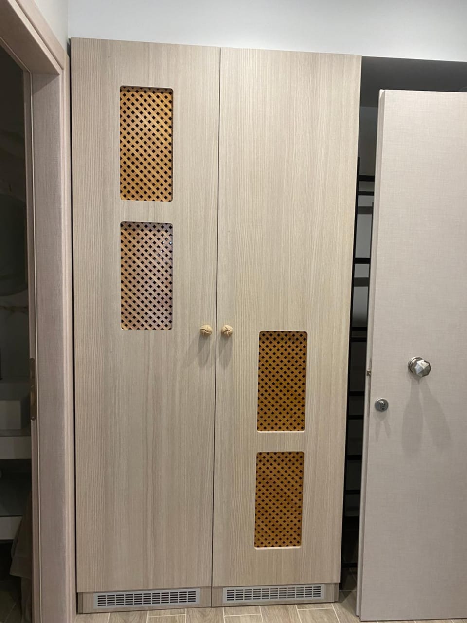 wardrobe