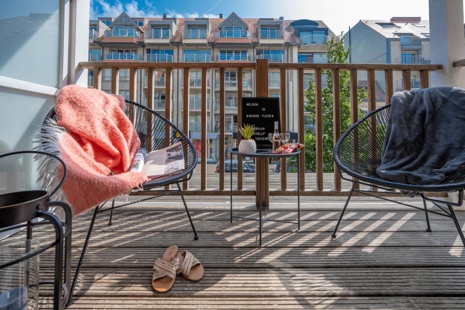 Patio, Day, View (from property/room), Balcony/Terrace