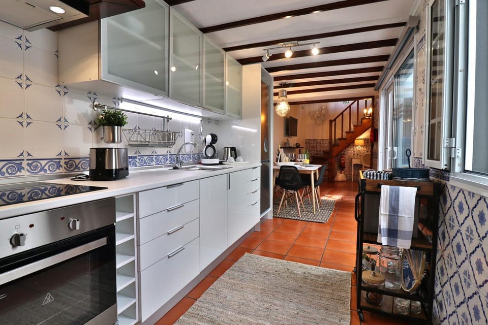 Coffee/tea facilities, Kitchen or kitchenette, Dining area, minibar, pet friendly, stove, toaster