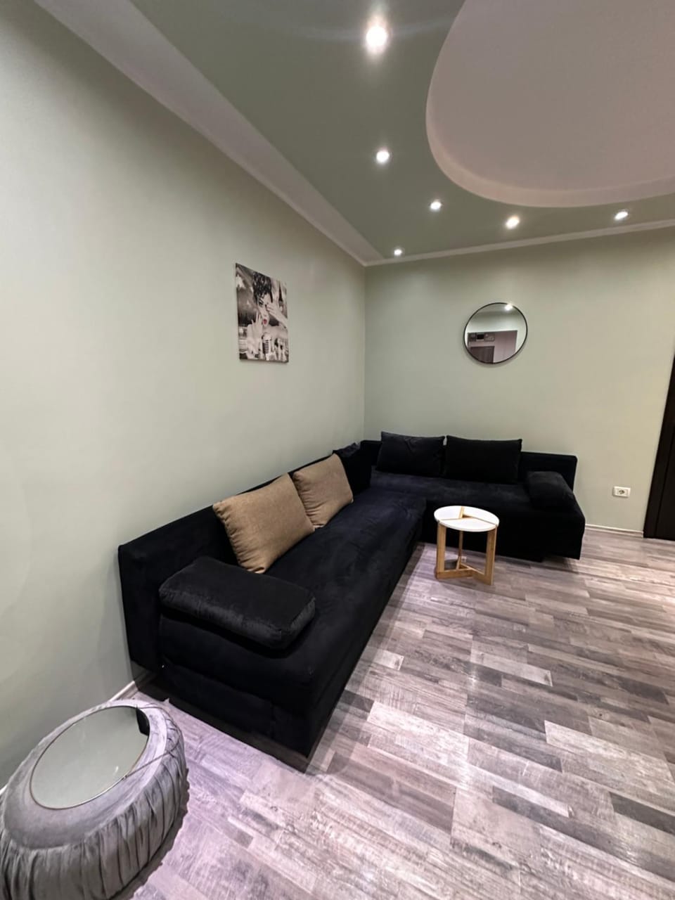 Butterfly Apartment Free Parking 10 min Beach Apartment in Constanta