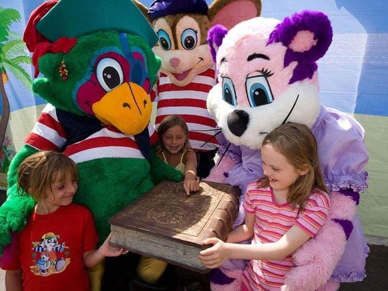 Kids's club, children