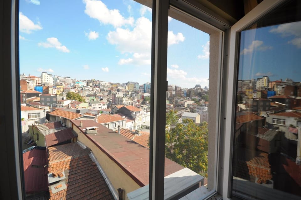 Day, View (from property/room), City view