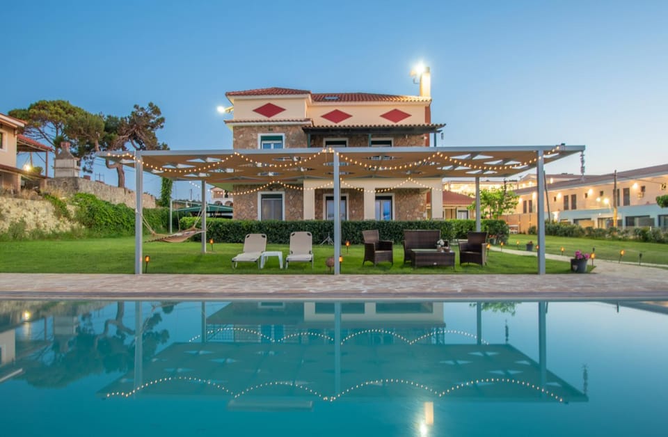 Property building, Swimming pool