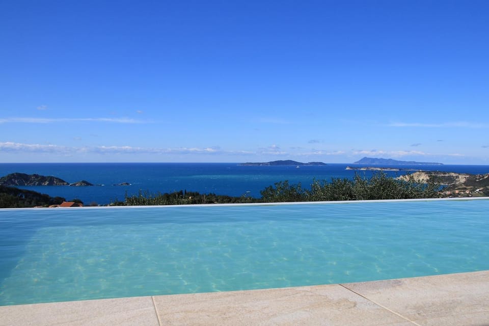 Sea view, Swimming pool
