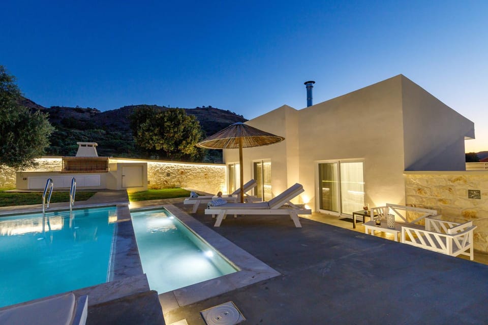 Villa Heated Private Pool & BBQ by ILIOS Georgioupoli Apartment in Crete