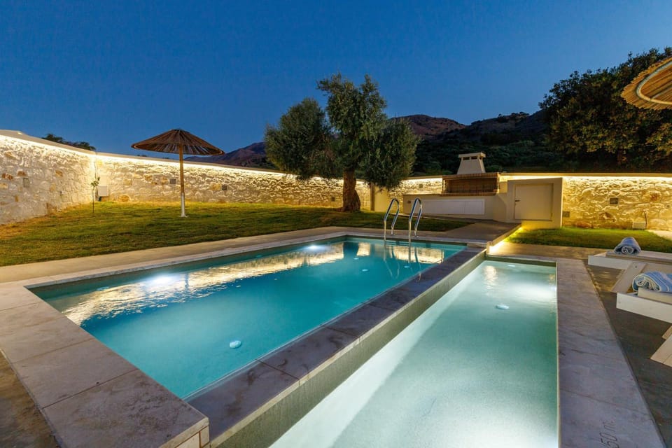 Villa Heated Private Pool & BBQ by ILIOS Georgioupoli Apartment in Crete