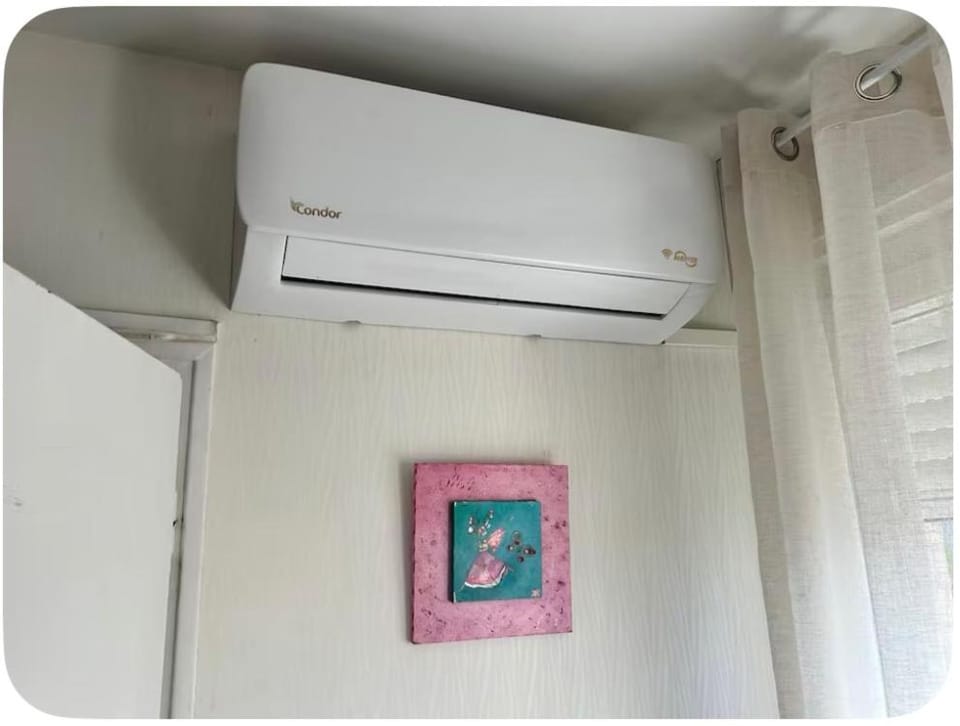 Chambre tout confort Saphir 1 à 3 P dans belle maison Villa in Vaulx-en-Velin