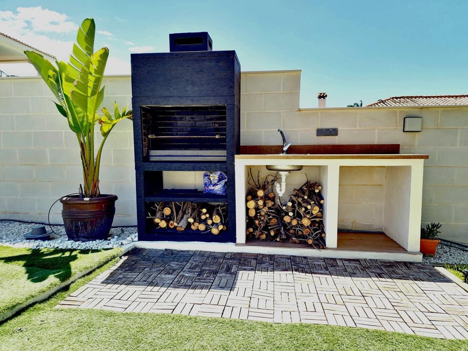 BBQ facilities, Garden