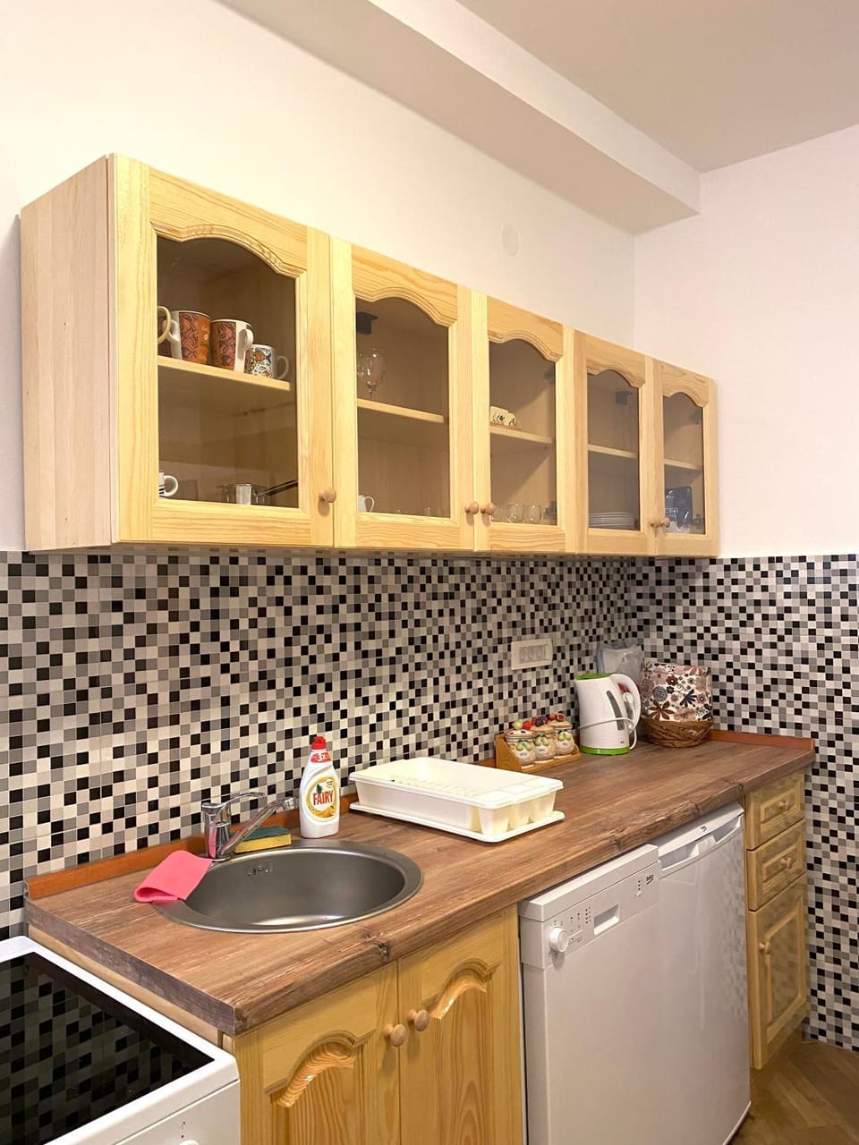 Kitchen or kitchenette, kitchen