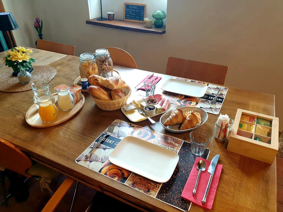 Le Heron Pourpre B&B gastronomique Bed and Breakfast in Bourgogne-Franche-Comté