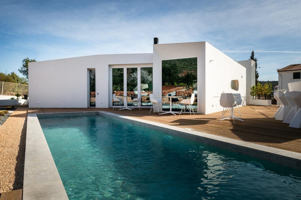 Property building, Pool view, Swimming pool, Swimming pool