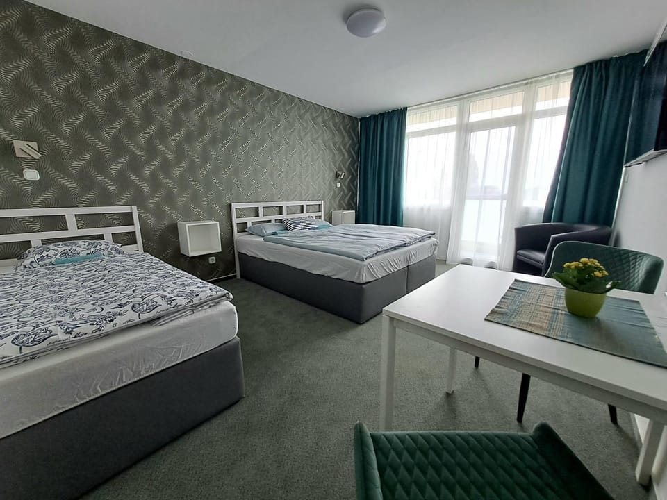 PartSide Balatonfüred Apartment in Hungary