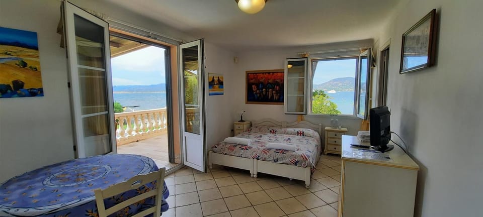 Natural landscape, TV and multimedia, Balcony/Terrace, Photo of the whole room