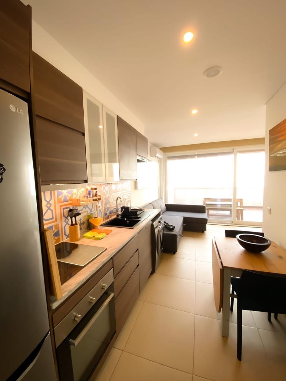 Kitchen or kitchenette, Dining area, oven, stove