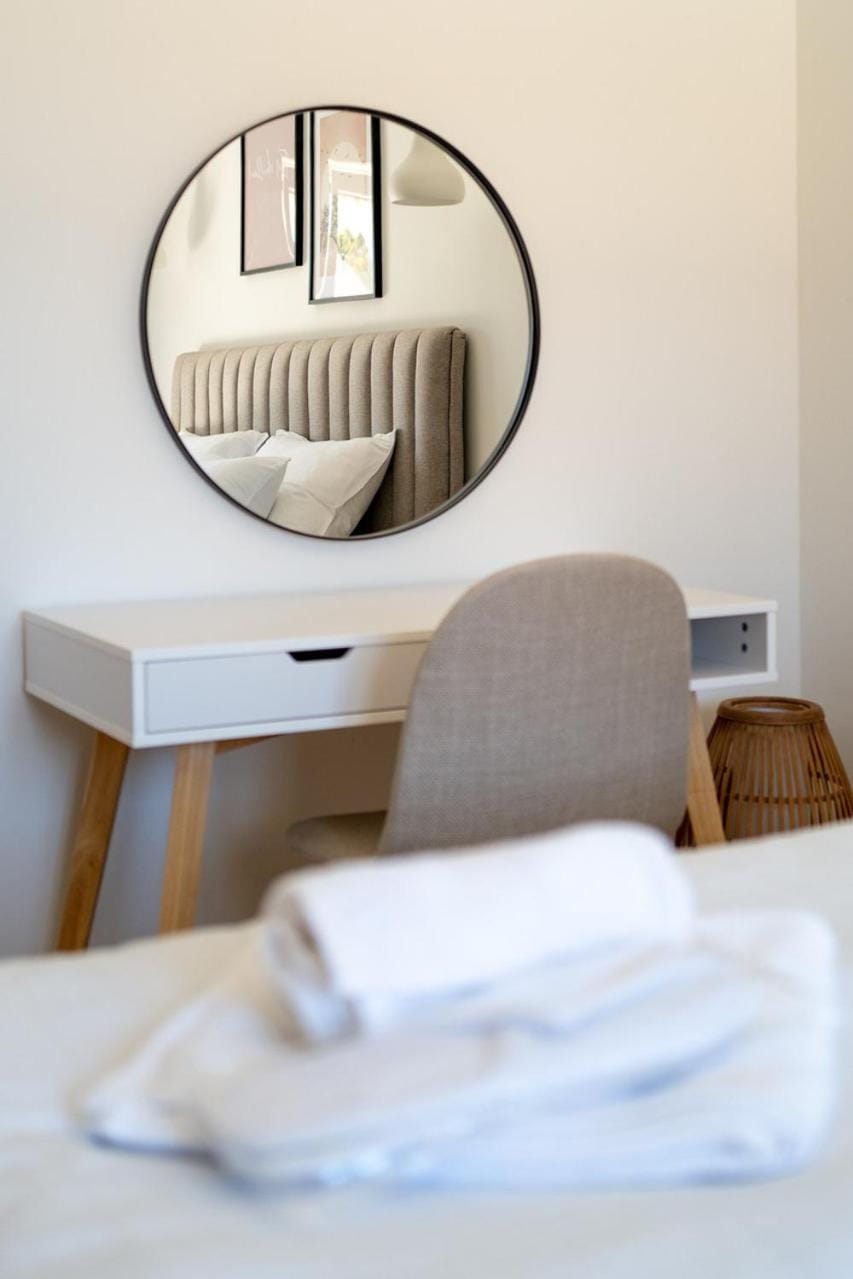 Seating area, Bedroom