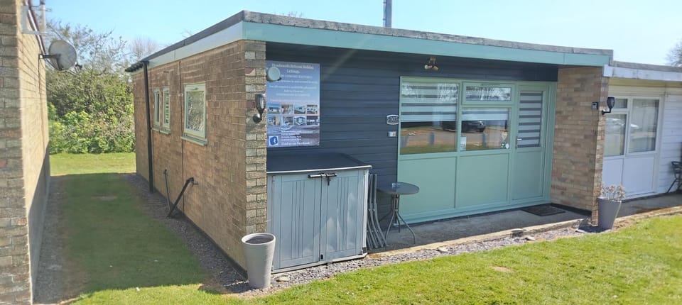 107 Headwards Retreat Chalet in Hemsby