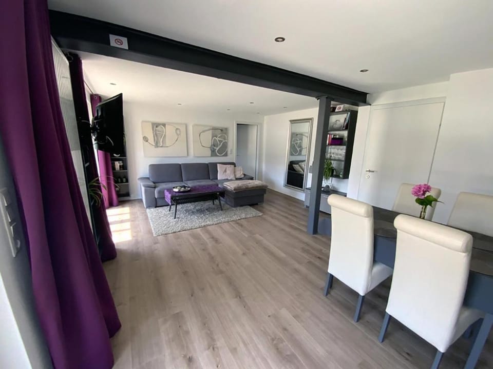 Living room, Seating area, Dining area