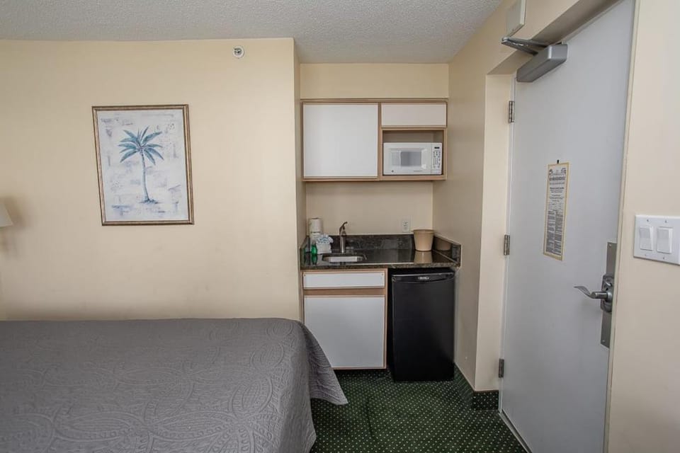 Ocean View Studio King Suite Boardwalk Resort Unit 540 Sleeps 2 House in Myrtle Beach