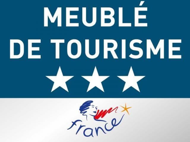 Appartement 6 personnes - Deux chambres - 40M2 - Balcons 10M2 sur pistes - Aucun vis à vis - Piscine - B301 Apartment in Provence-Alpes-Côte d'Azur