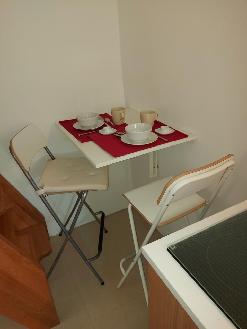 Restaurant/places to eat, Seating area, Dining area