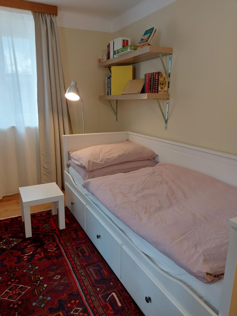 Bed, hair dresser, storage