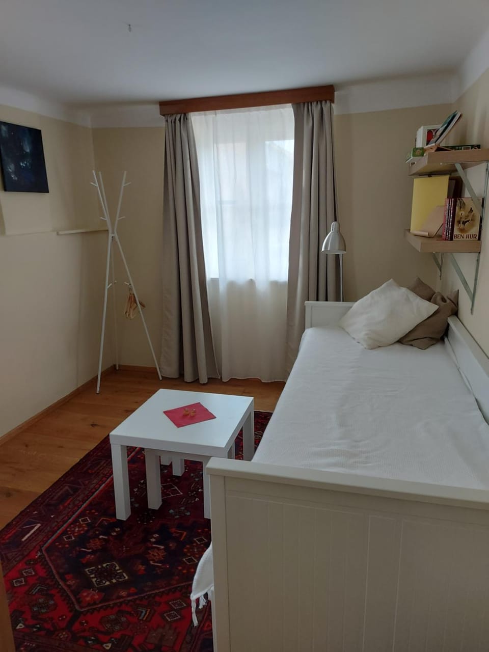 Living room, Photo of the whole room, Bedroom