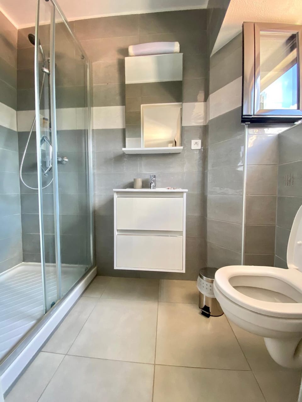 Shower, Bathroom
