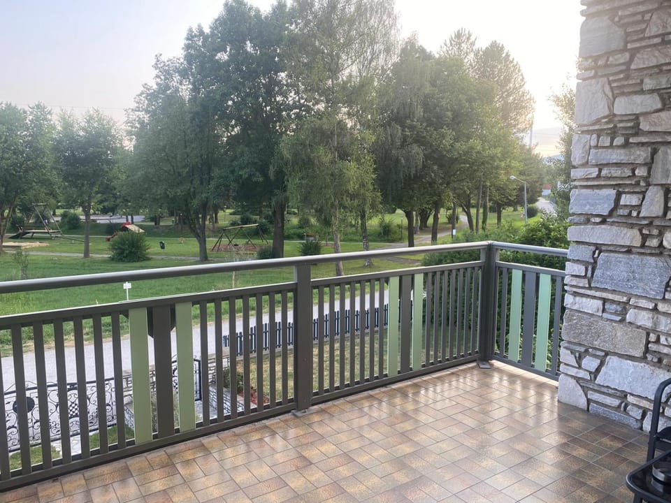 Balcony/Terrace, Garden view