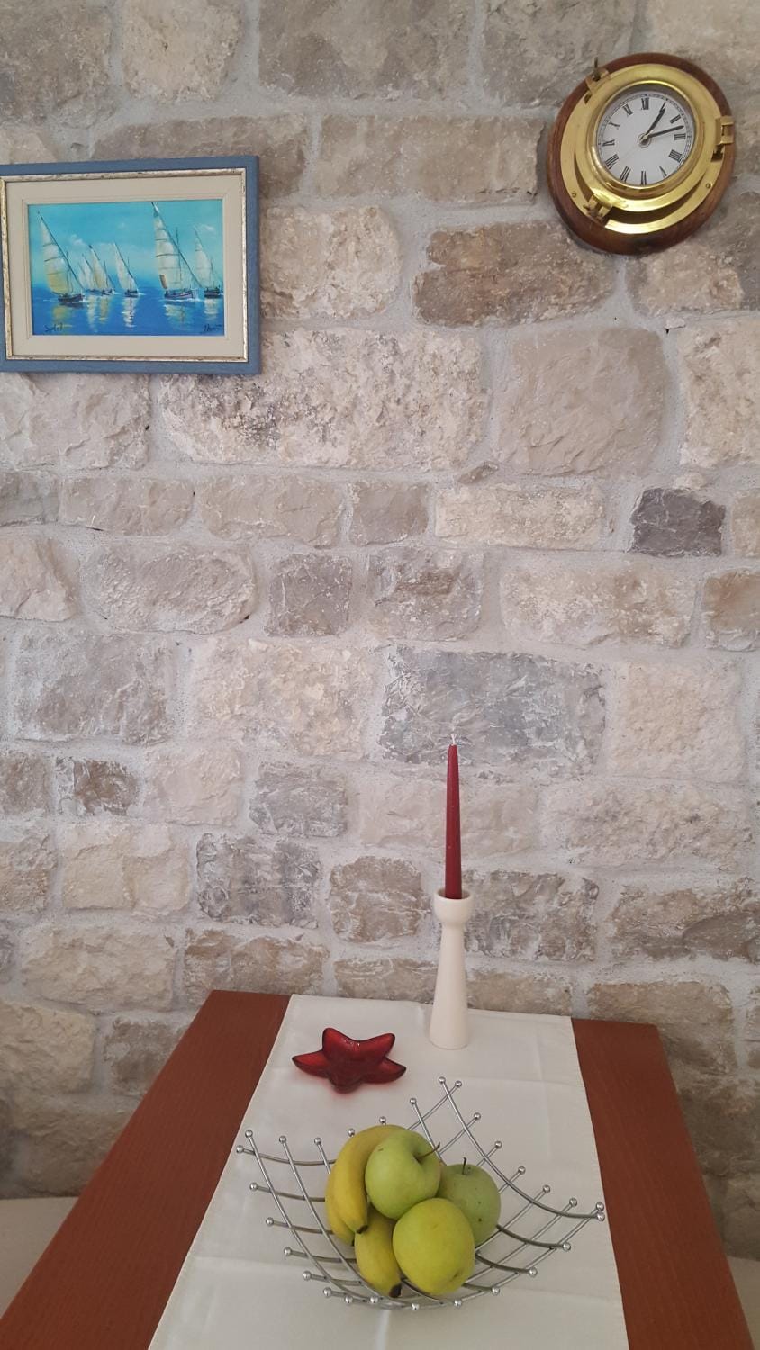 Studio Apartment Mila Apartment in Split