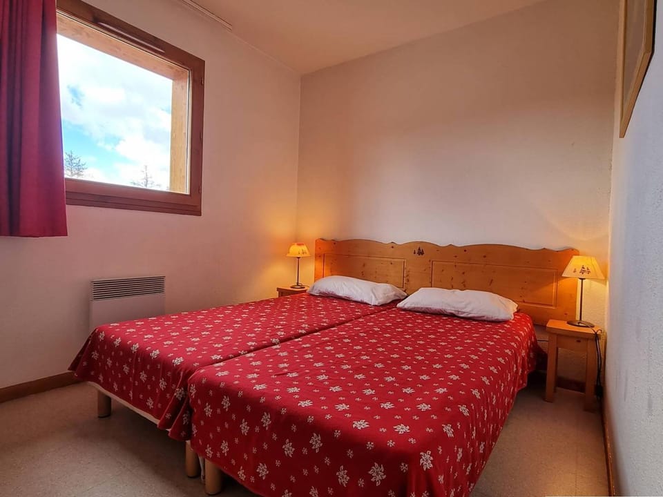Appartement 4 pièces, 8 pers, proche pistes, parking, casier à ski - FR-1-525-179 Apartment in Provence-Alpes-Côte d'Azur
