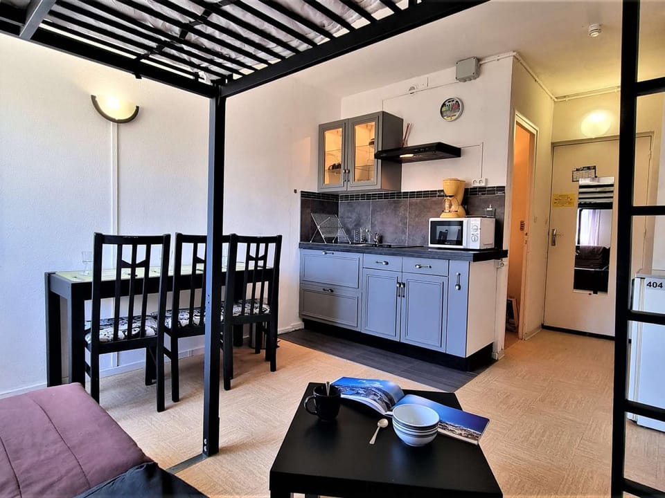 Studio 2/3 pers, proche télésiège, Wifi, Parking - FR-1-525-188 Apartment in Provence-Alpes-Côte d'Azur