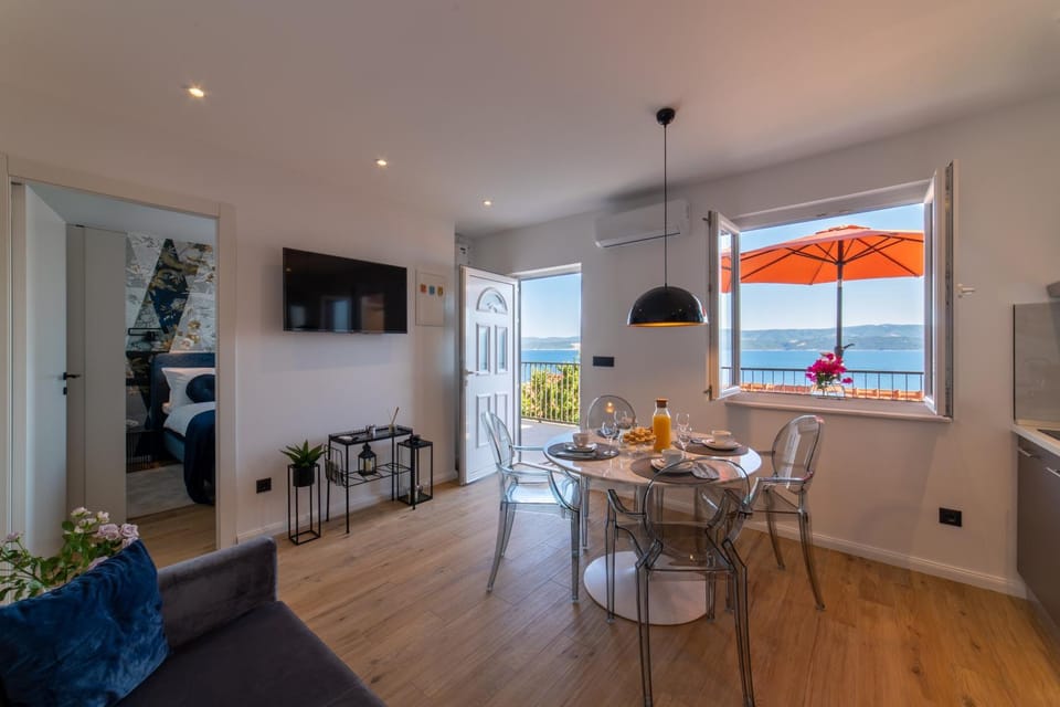 View (from property/room), Dining area