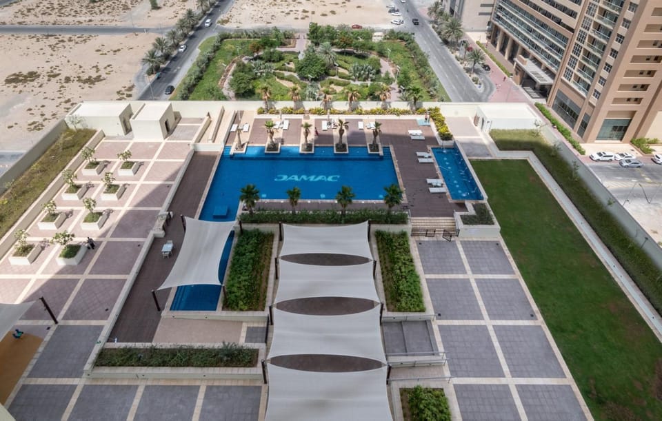 The Smart Concierge - Damac 108 Apartment in Dubai