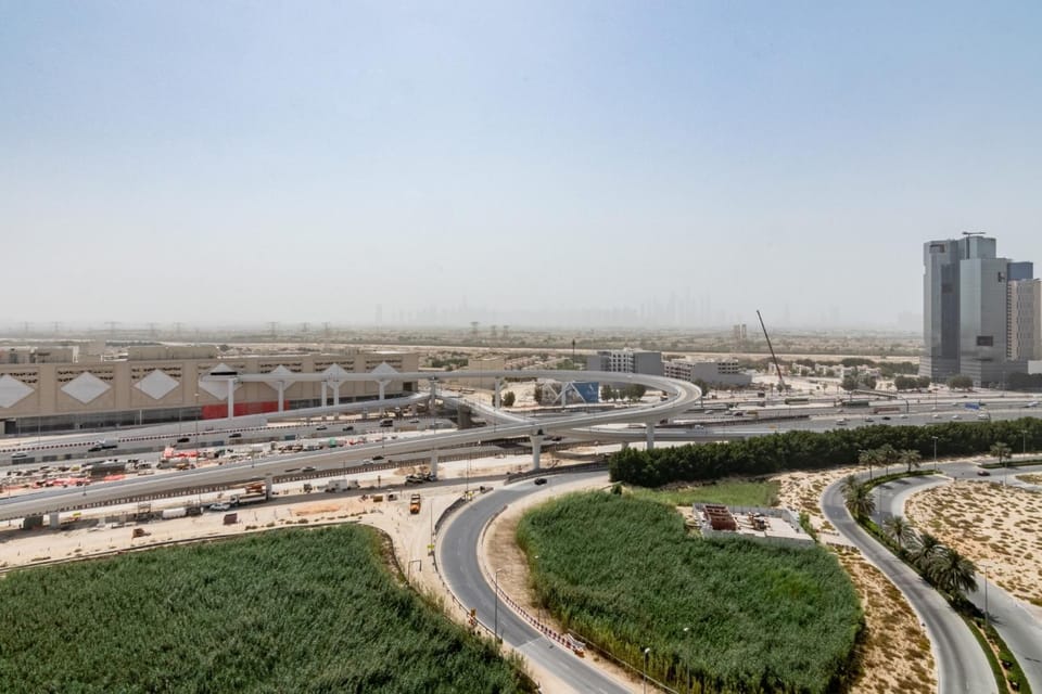 The Smart Concierge - Damac 108 Apartment in Dubai