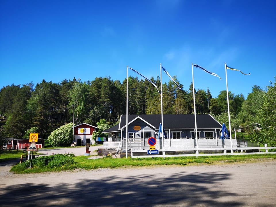 Property building, Restaurant/places to eat, Facade/entrance