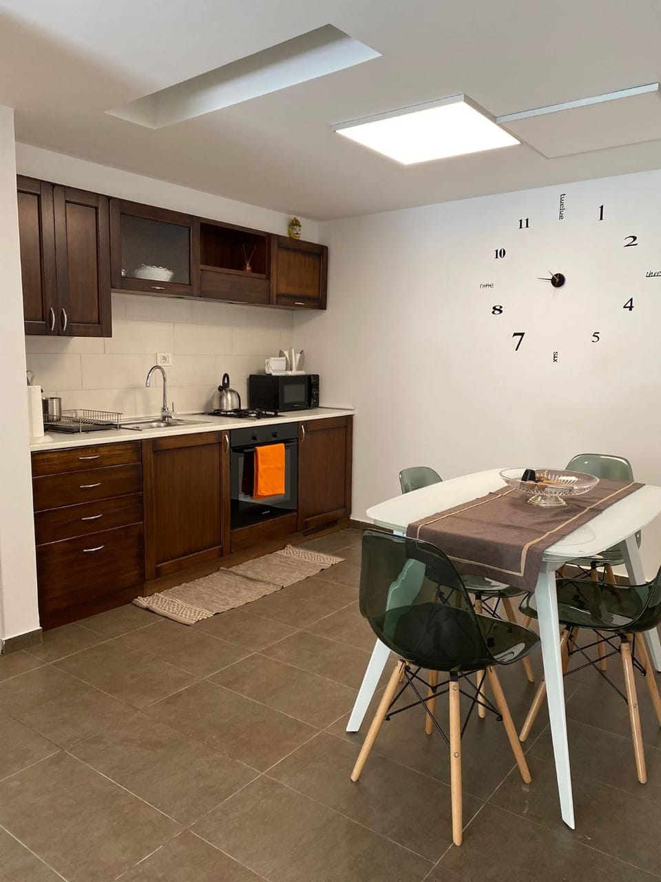 Kitchen or kitchenette, Dining area, minibar, pet friendly, stove