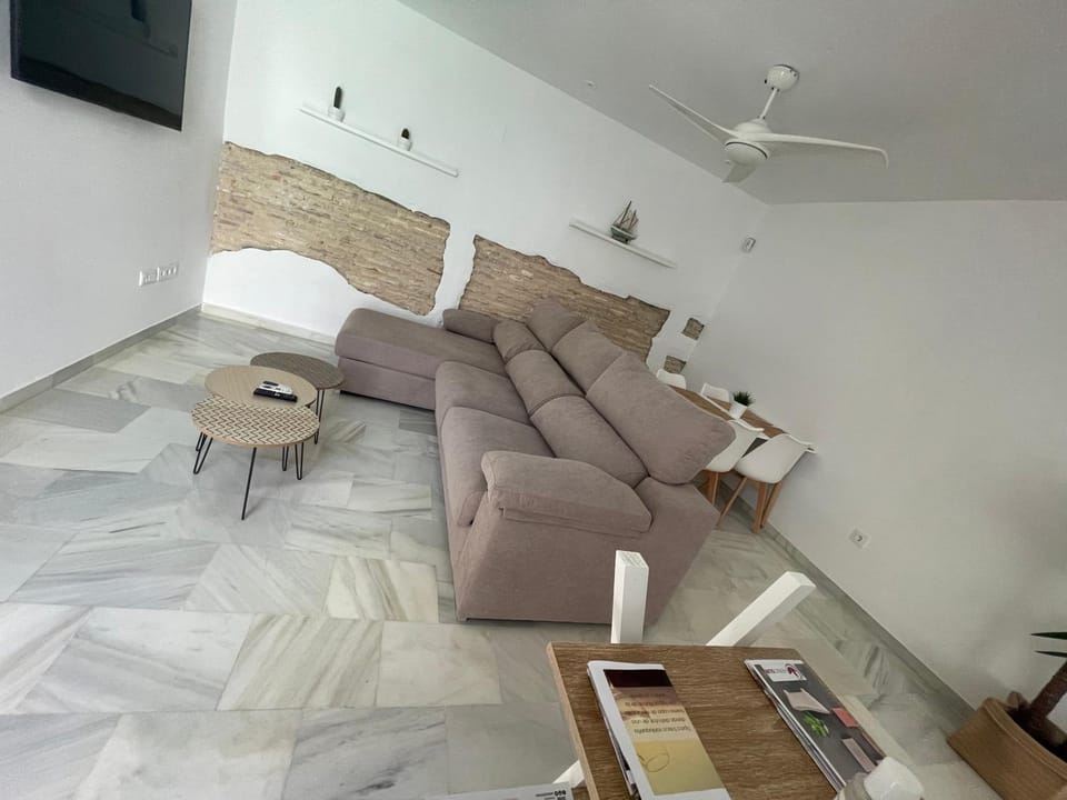 Living room, Lounge or bar