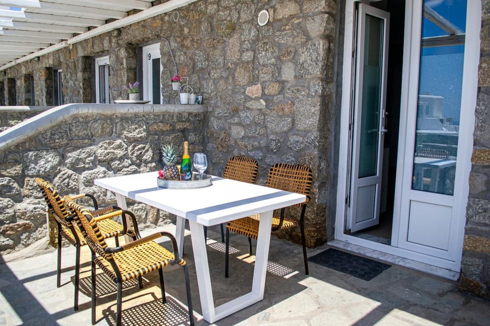Balcony/Terrace, Dining area