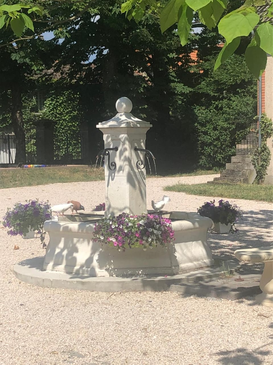 Le manoir de la Source au bord de l'EuroVélo 6 Bed and Breakfast in Bourgogne-Franche-Comté