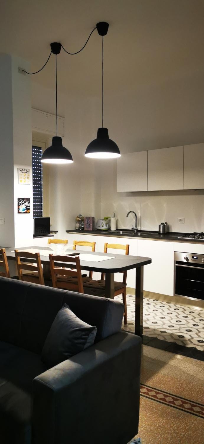 Kitchen or kitchenette, Dining area, stove