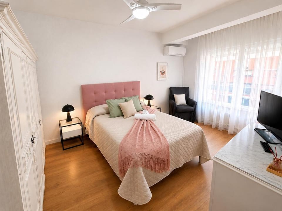 Luna Centro 5 Habitaciones 8 Personas Zona Recogidas Apartment in Granada