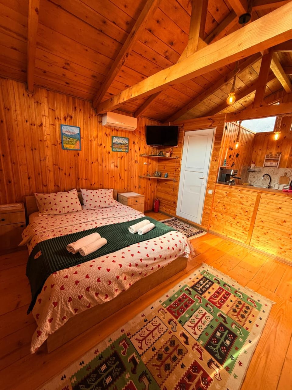 Hut of love Country House in Georgia