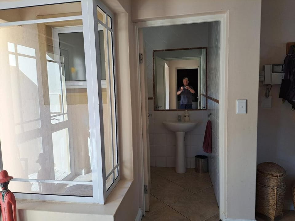100 m's from the beach with views Villa in Cape Town
