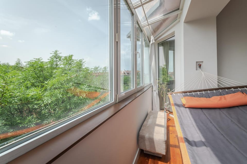View (from property/room), Balcony/Terrace, Seating area